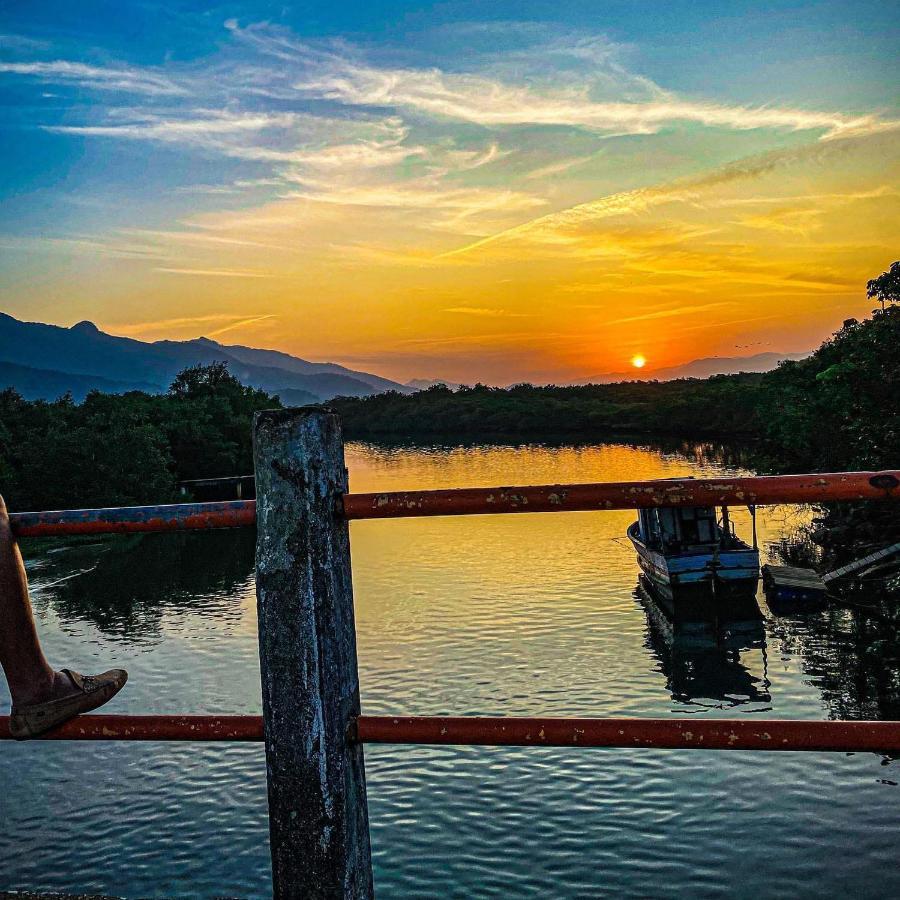 Vila Agradavel Com Piscina. Βίλα Peruíbe Εξωτερικό φωτογραφία